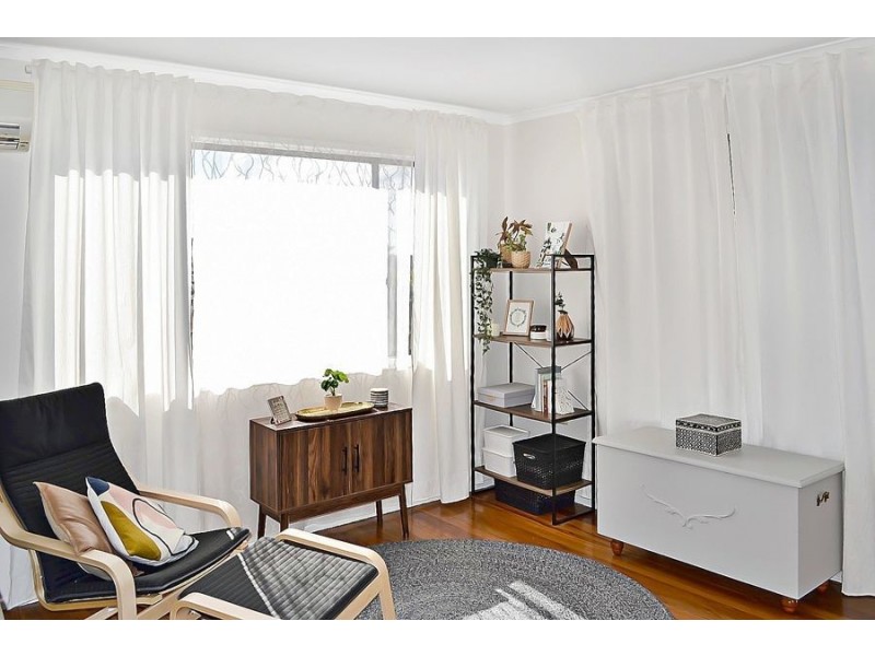 42 DANDENONG ROAD, Jamboree Heights QLD 4074