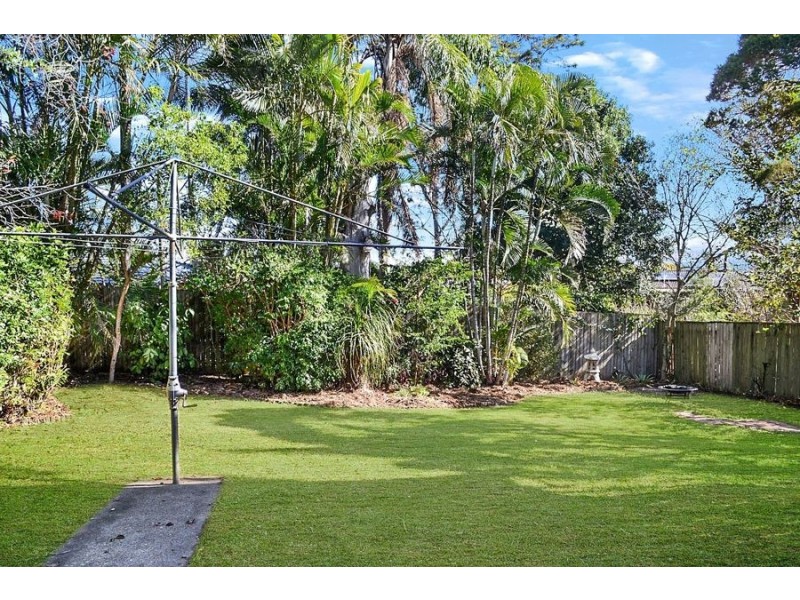 42 DANDENONG ROAD, Jamboree Heights QLD 4074