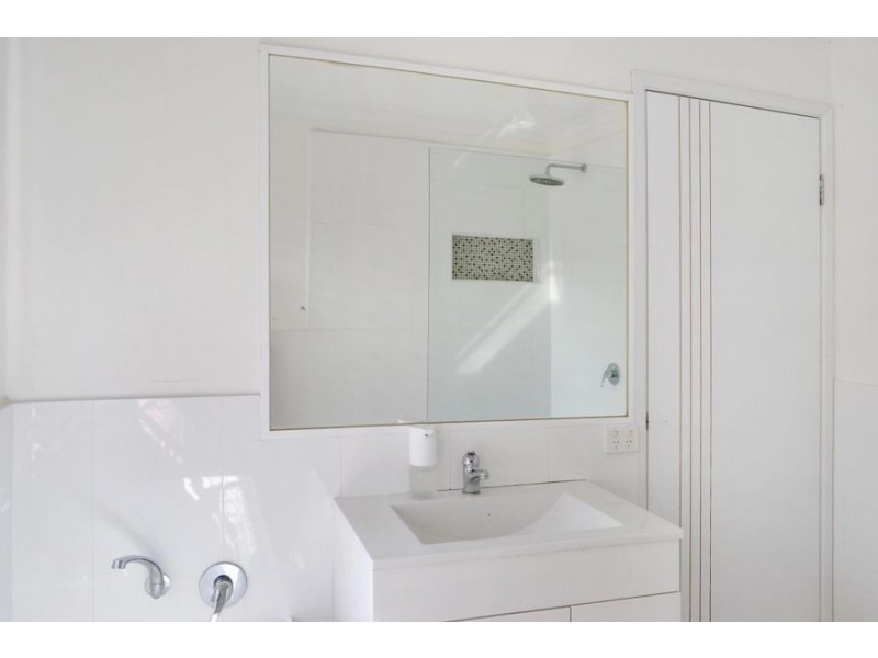 1 PROSSER STREET, Riverhills QLD 4074