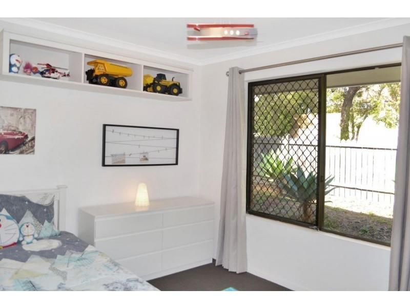 1 PROSSER STREET, Riverhills QLD 4074