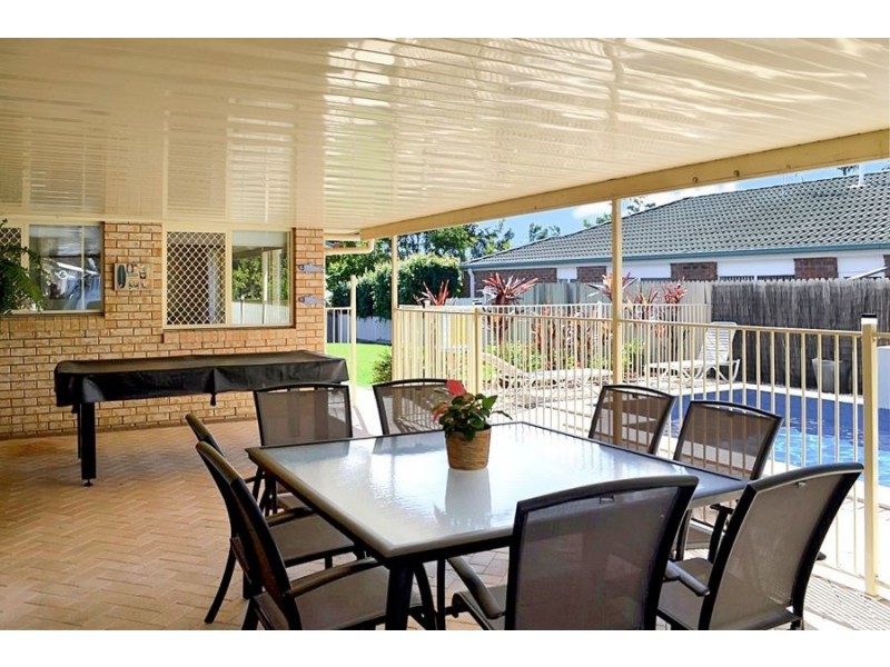 6 Marzena Close, Moggill QLD 4070