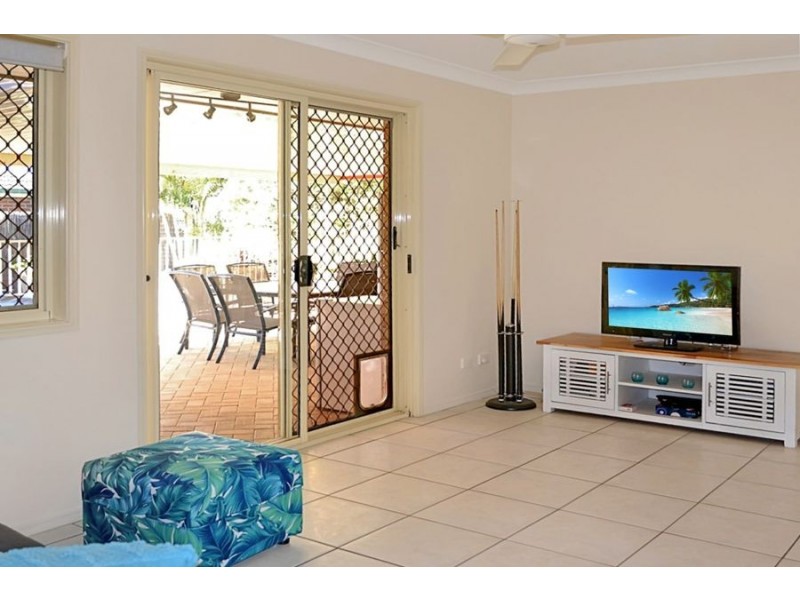 6 Marzena Close, Moggill QLD 4070