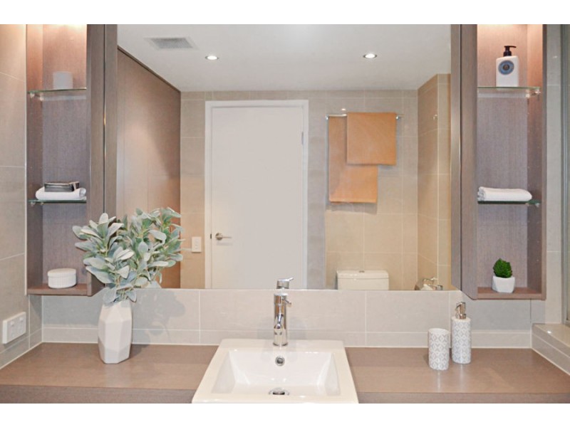 8/74 Dengate Lane, St Lucia QLD 4067