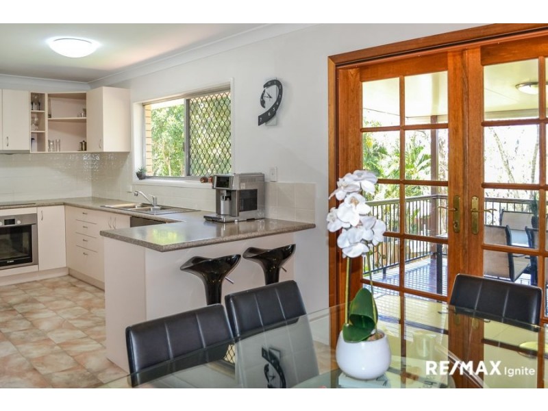 14 BUFFALO STREET, Riverhills QLD 4074