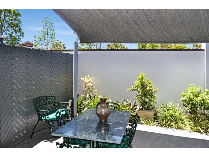 4/35 CENTRAL AVENUE, Mount Ommaney QLD 4074