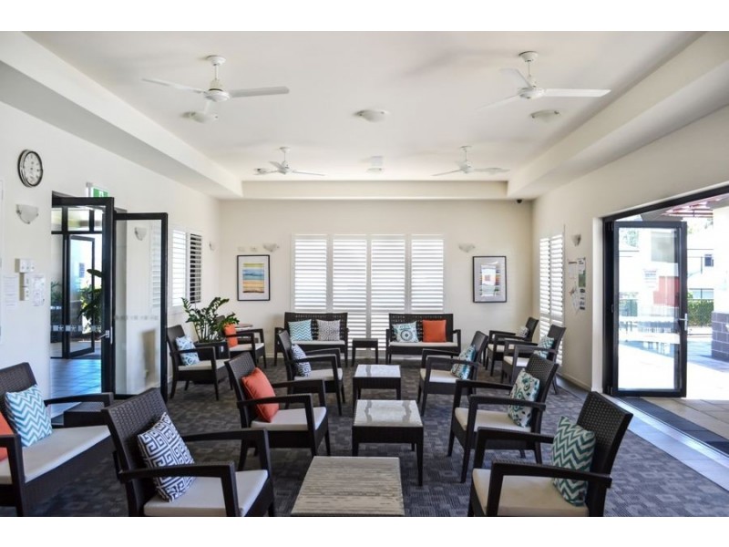 4/35 CENTRAL AVENUE, Mount Ommaney QLD 4074