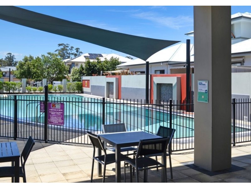 4/35 CENTRAL AVENUE, Mount Ommaney QLD 4074