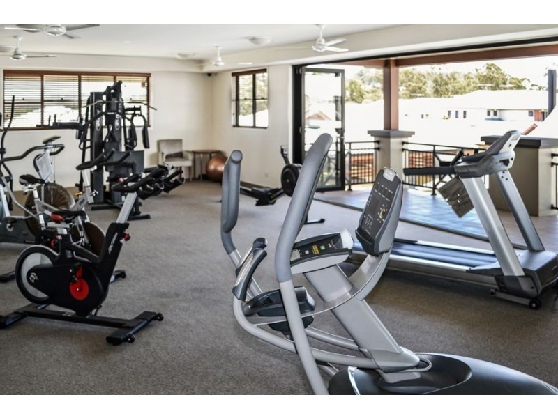 4/35 CENTRAL AVENUE, Mount Ommaney QLD 4074