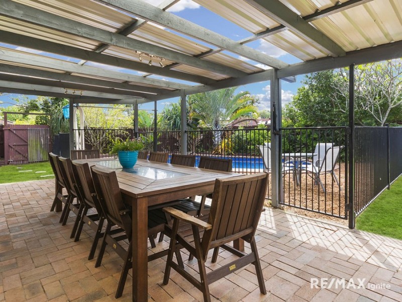 2 TIGRIS STREET, Riverhills QLD 4074