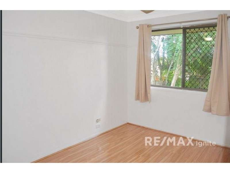 52 PALUNA STREET, Riverhills QLD 4074