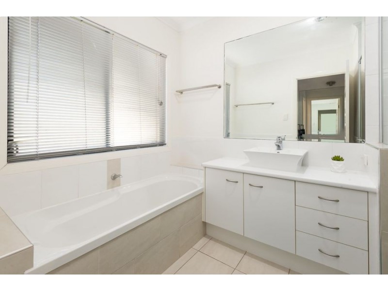 104 FIONA STREET, Bellbird Park QLD 4300