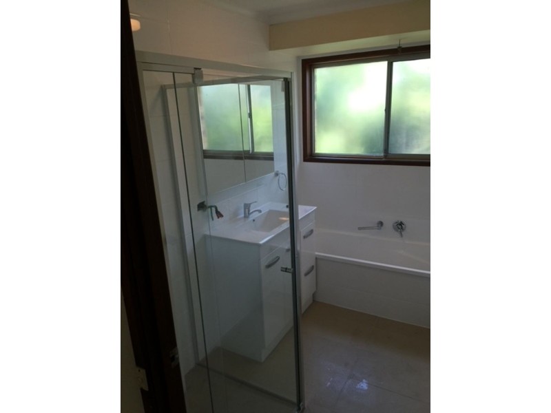 33 Zambesi Street, Riverhills QLD 4074