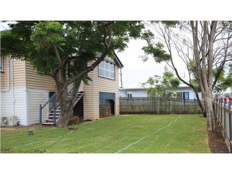 177 Blackstone Road, Silkstone QLD 4304