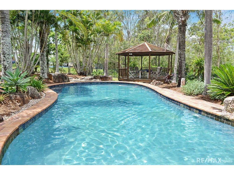 141 Phillip Crescent, Barellan Point QLD 4306