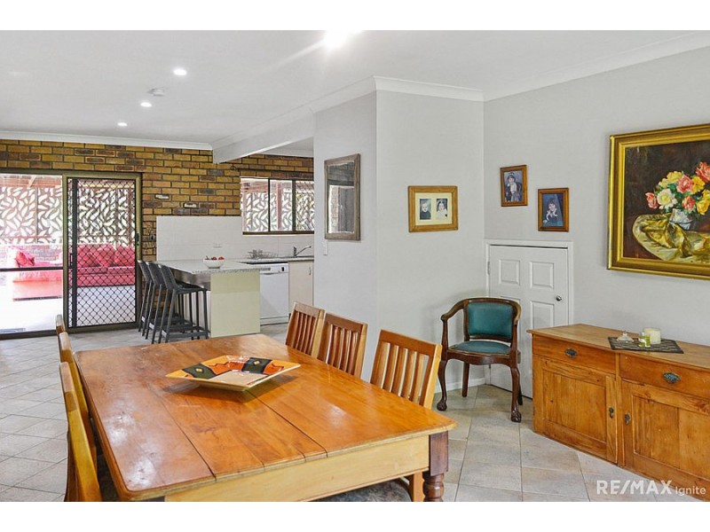 141 Phillip Crescent, Barellan Point QLD 4306