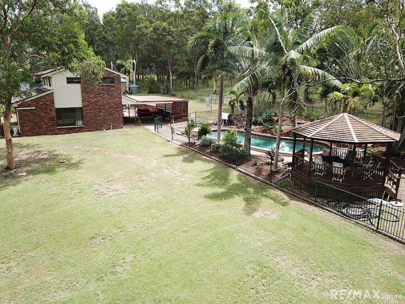 141 Phillip Crescent, Barellan Point QLD 4306