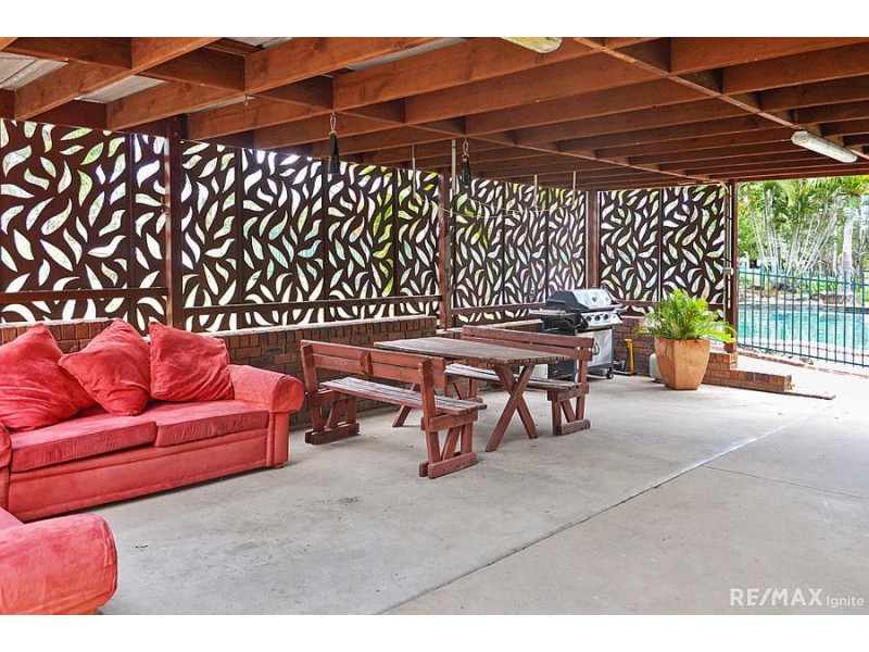 141 Phillip Crescent, Barellan Point QLD 4306
