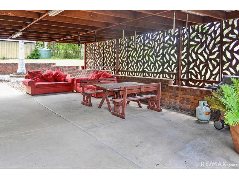 141 Phillip Crescent, Barellan Point QLD 4306