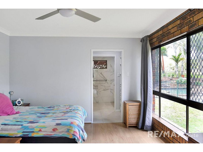 141 Phillip Crescent, Barellan Point QLD 4306
