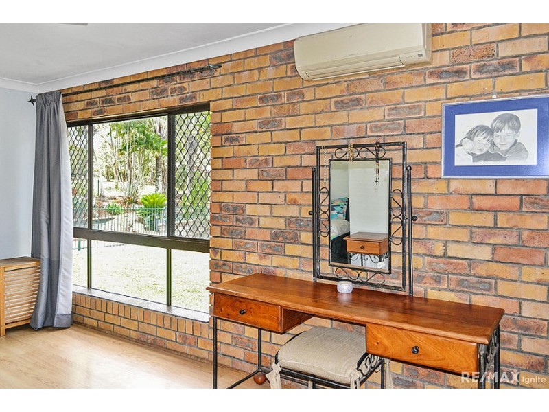 141 Phillip Crescent, Barellan Point QLD 4306