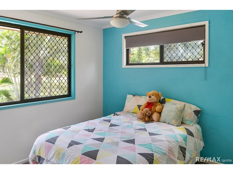 141 Phillip Crescent, Barellan Point QLD 4306