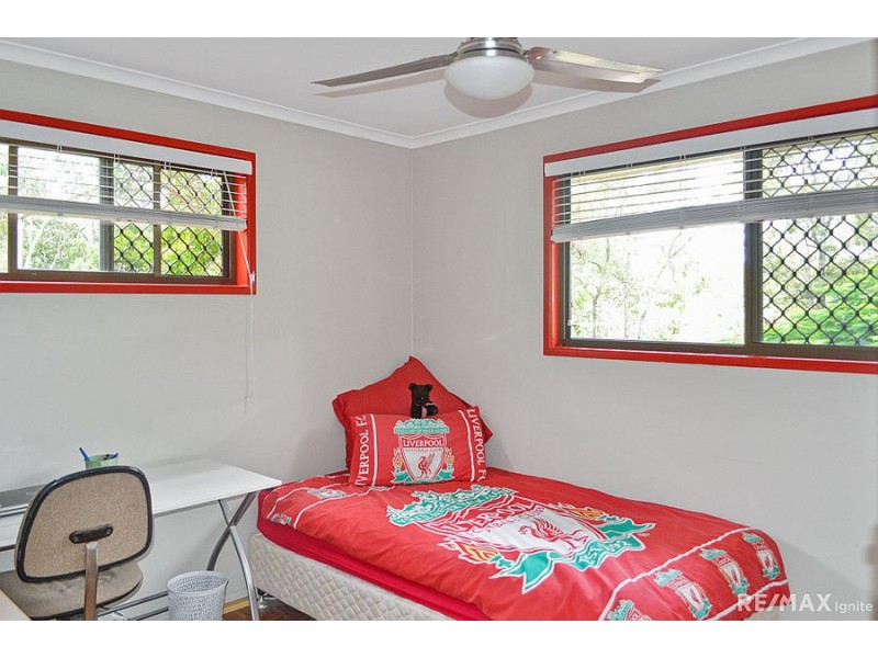 141 Phillip Crescent, Barellan Point QLD 4306