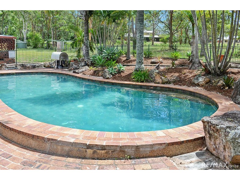 141 Phillip Crescent, Barellan Point QLD 4306