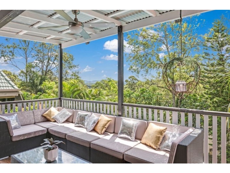 3 Sunset Road, Kenmore QLD 4069