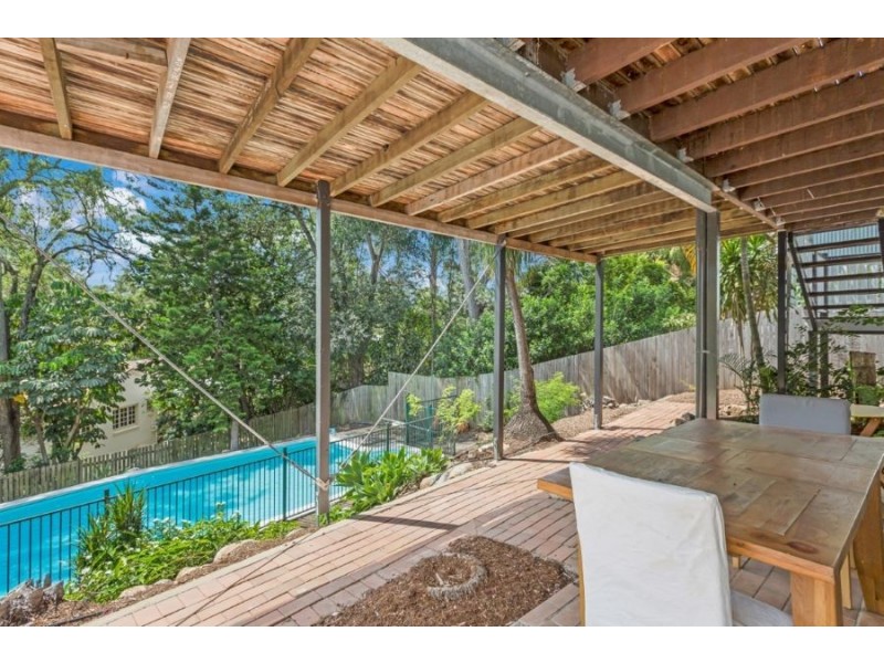 3 Sunset Road, Kenmore QLD 4069