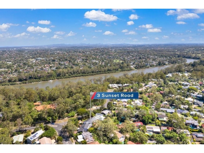 3 Sunset Road, Kenmore QLD 4069