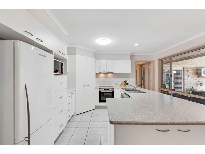 46 Church Road, Bellbowrie QLD 4070