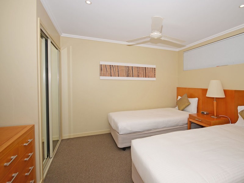 213/569 Charlton Esplanade, Urangan QLD 4655