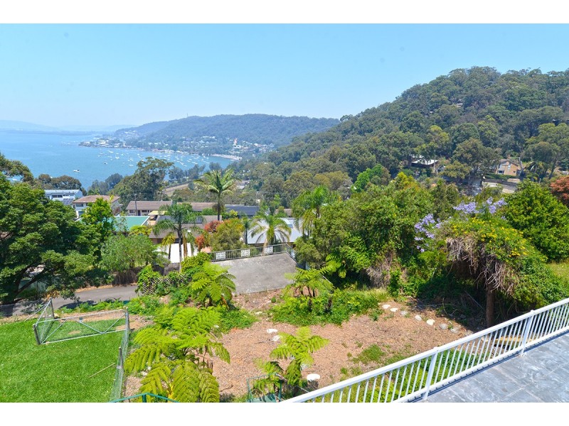 9 Indra Road, Tascott NSW 2250