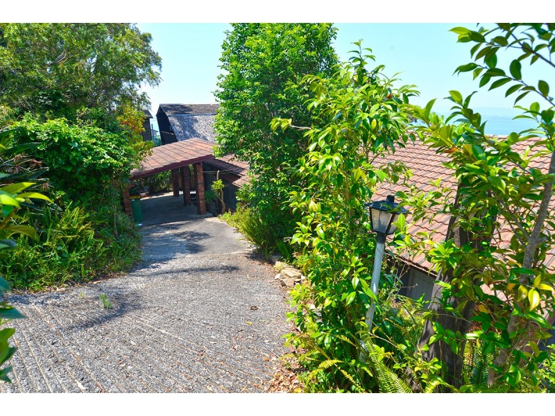 9 Indra Road, Tascott NSW 2250