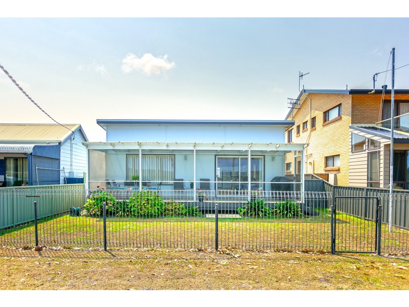 17 Paringa Ave, Davistown NSW 2251