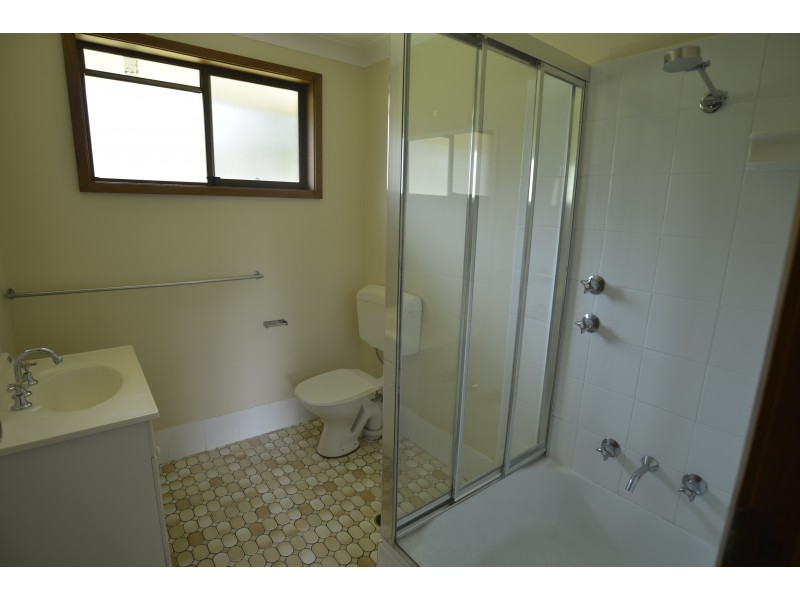 1/70 Koolang Road, Green Point NSW 2251