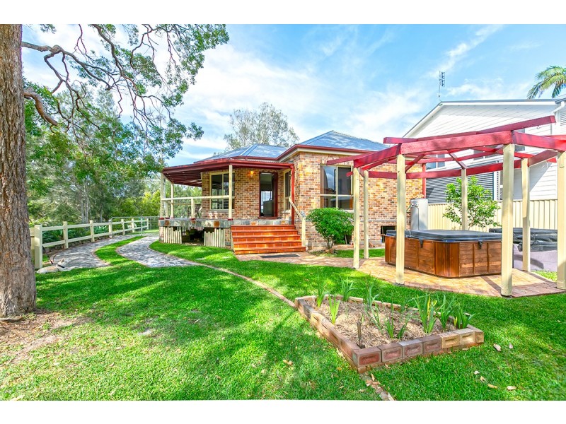 13 Morton Cr, Davistown NSW 2251