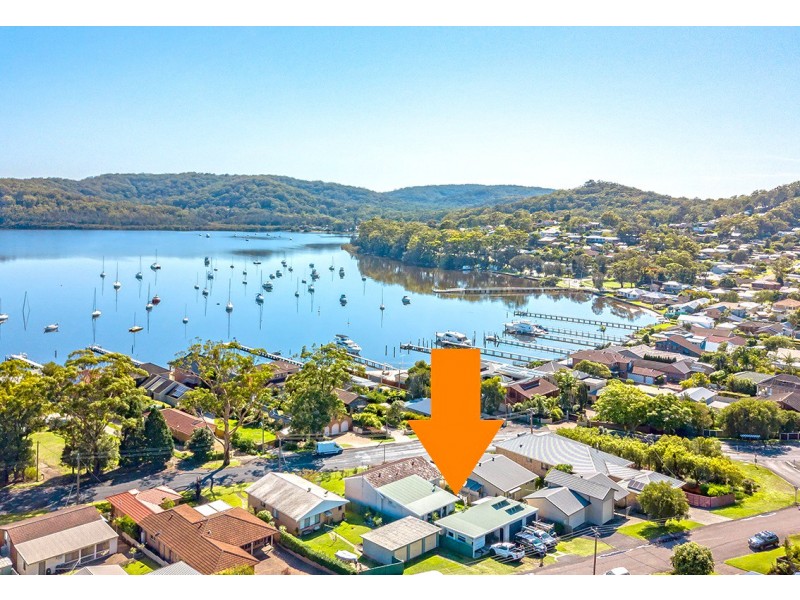 6 Steyne Rd, Saratoga NSW 2251