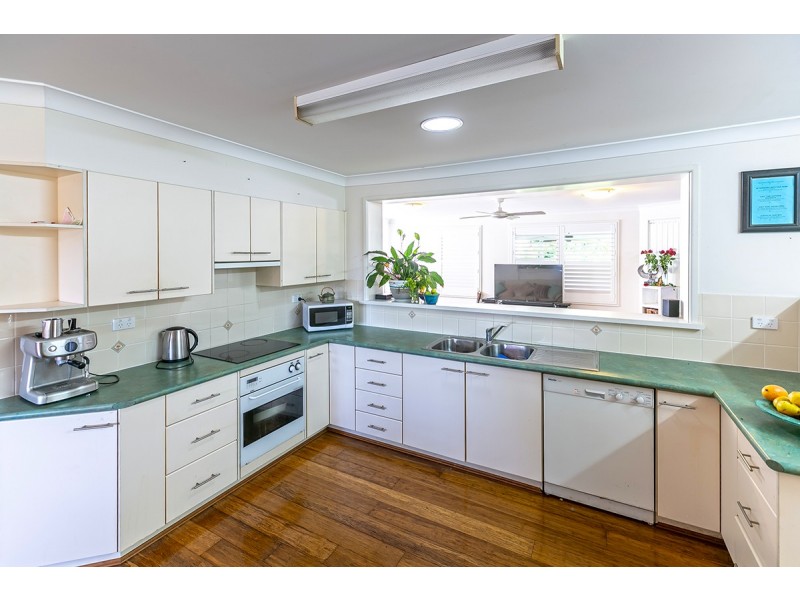 6 Steyne Rd, Saratoga NSW 2251