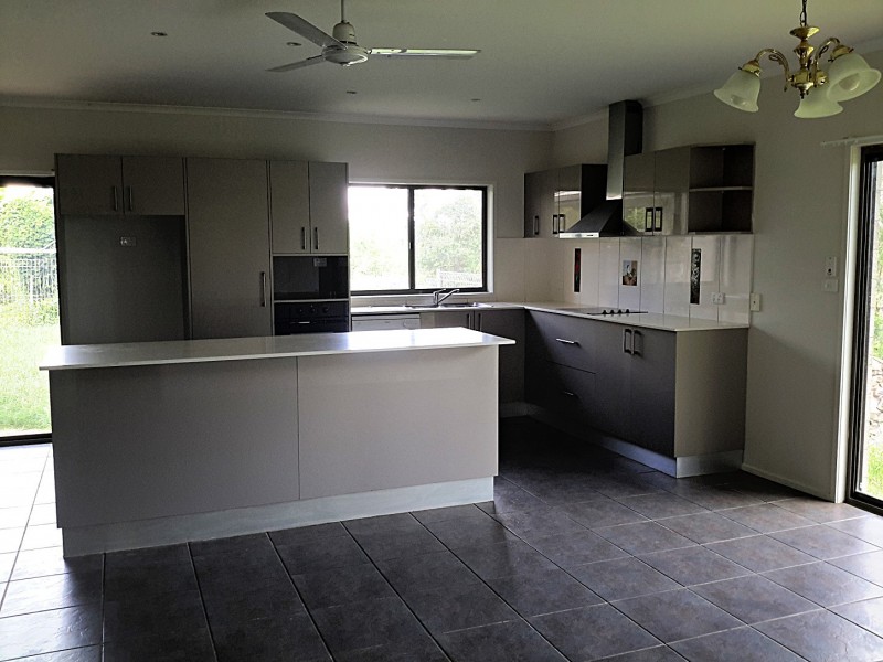 768 Wooroora Rd, Millstream QLD 4888