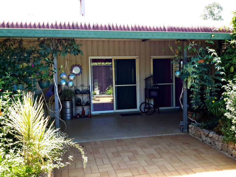 60 WESTERN VIEW Crescent, Ravenshoe QLD 4888