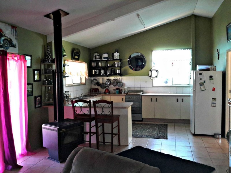 60 WESTERN VIEW Crescent, Ravenshoe QLD 4888