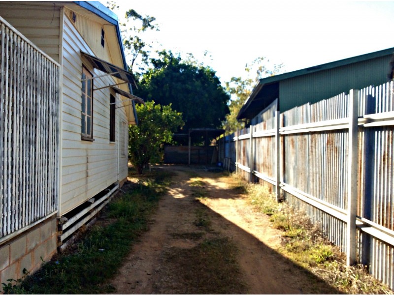 7 Talc St, Mount Garnet QLD 4872