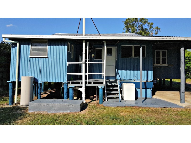 4 Uranium St, Mount Garnet QLD 4872