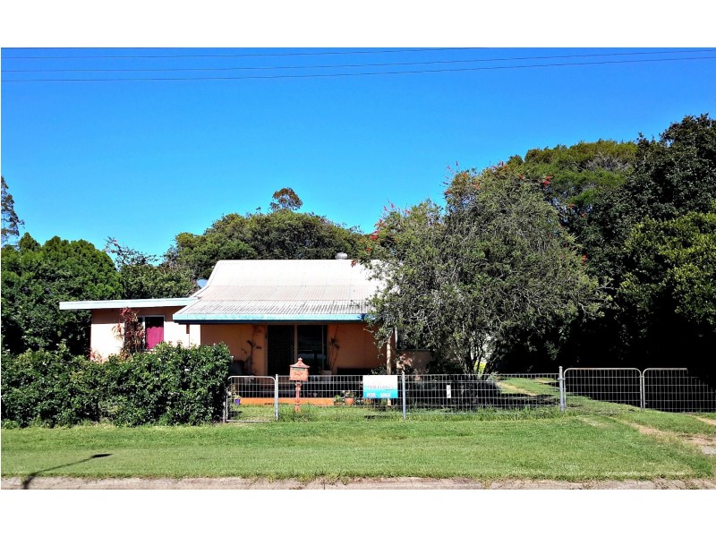 13 Rankine St, Ravenshoe QLD 4888
