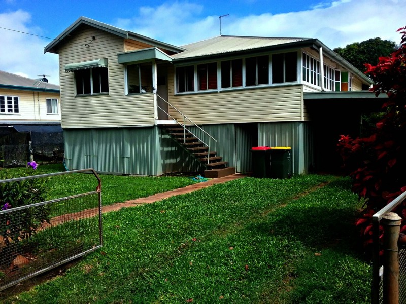 13 Mary St, Malanda QLD 4885