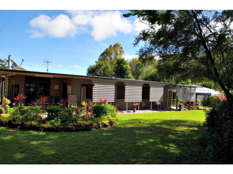 6 Wooroora Rd, Ravenshoe QLD 4888