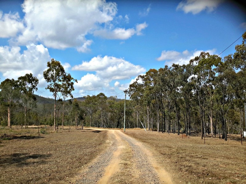 97 Eucalyptus Rd, Millstream QLD 4888
