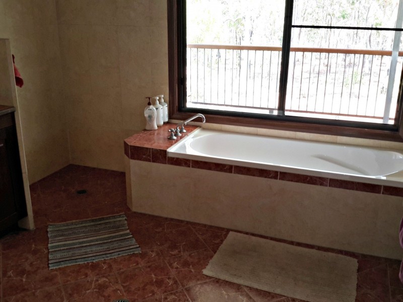 97 Eucalyptus Rd, Millstream QLD 4888