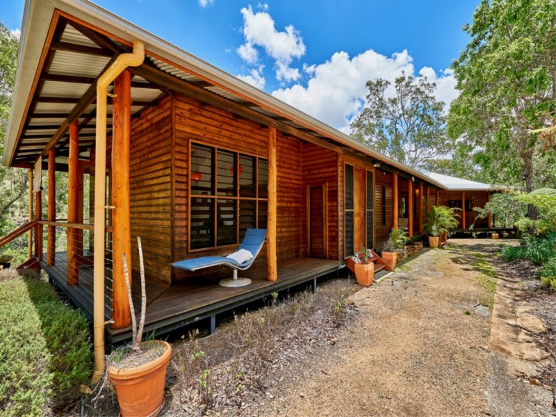 472 Wooroora Rd, Ravenshoe QLD 4888
